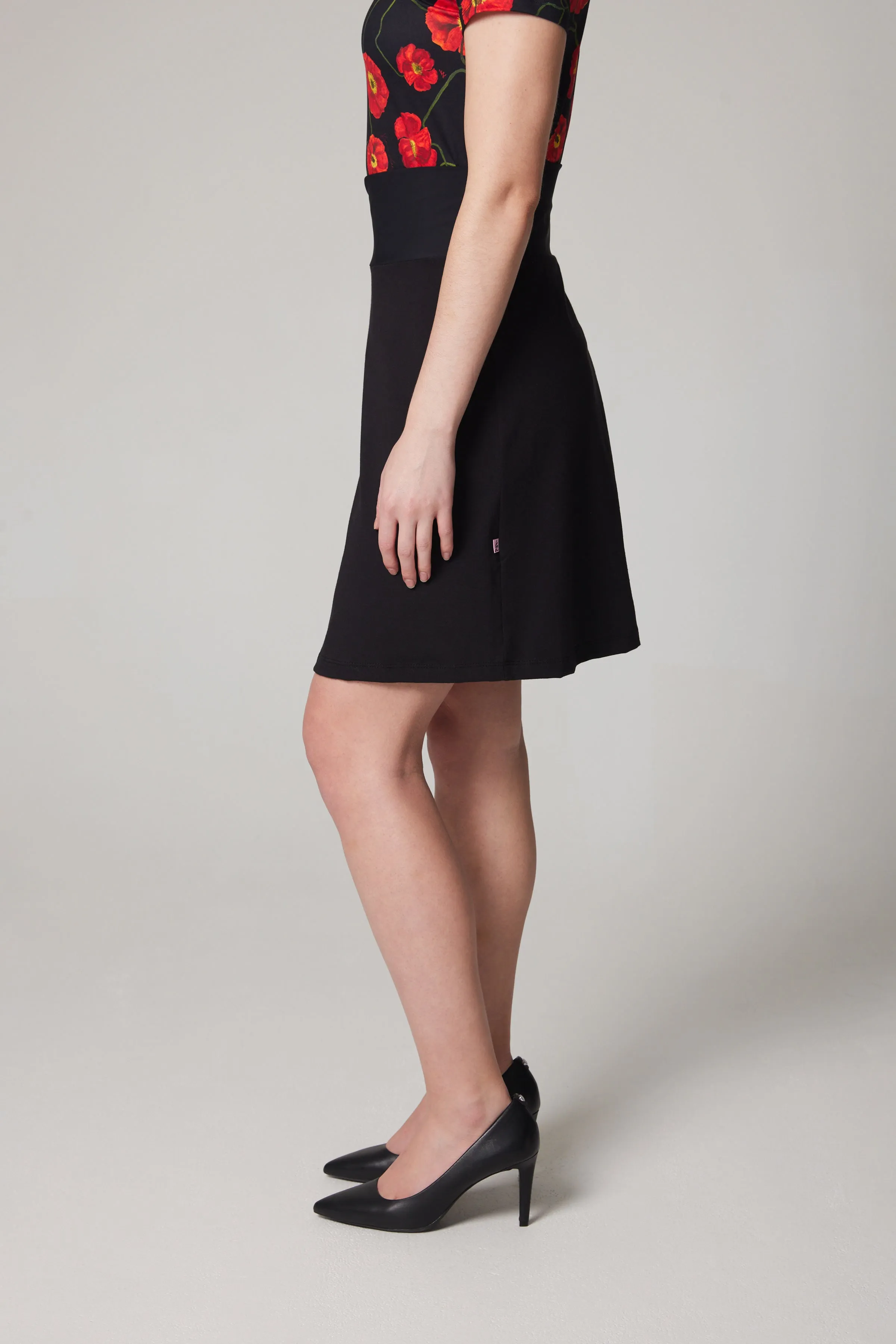 Art Skirt – Black