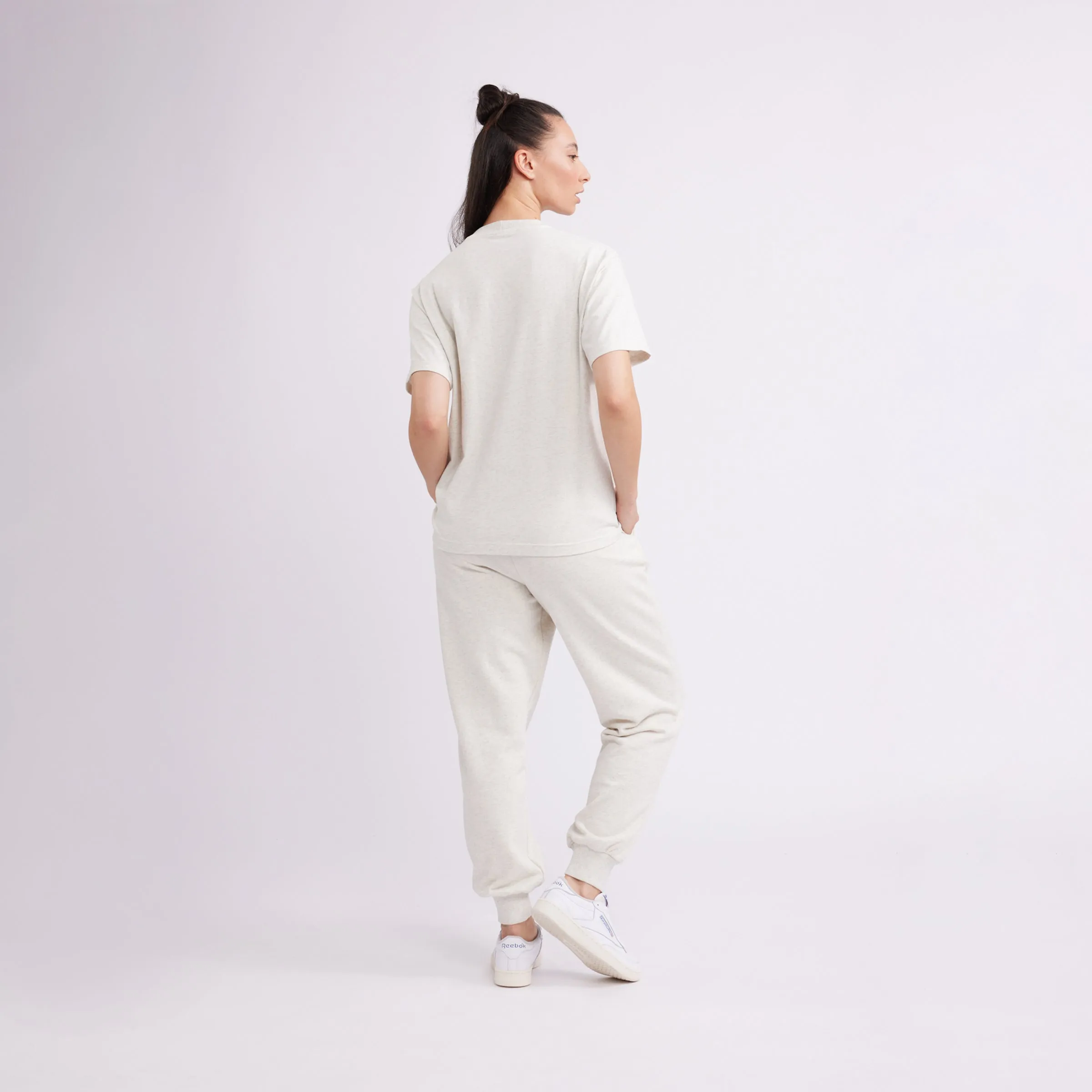 Classics Relaxed Fit Tee Chalk Mel
