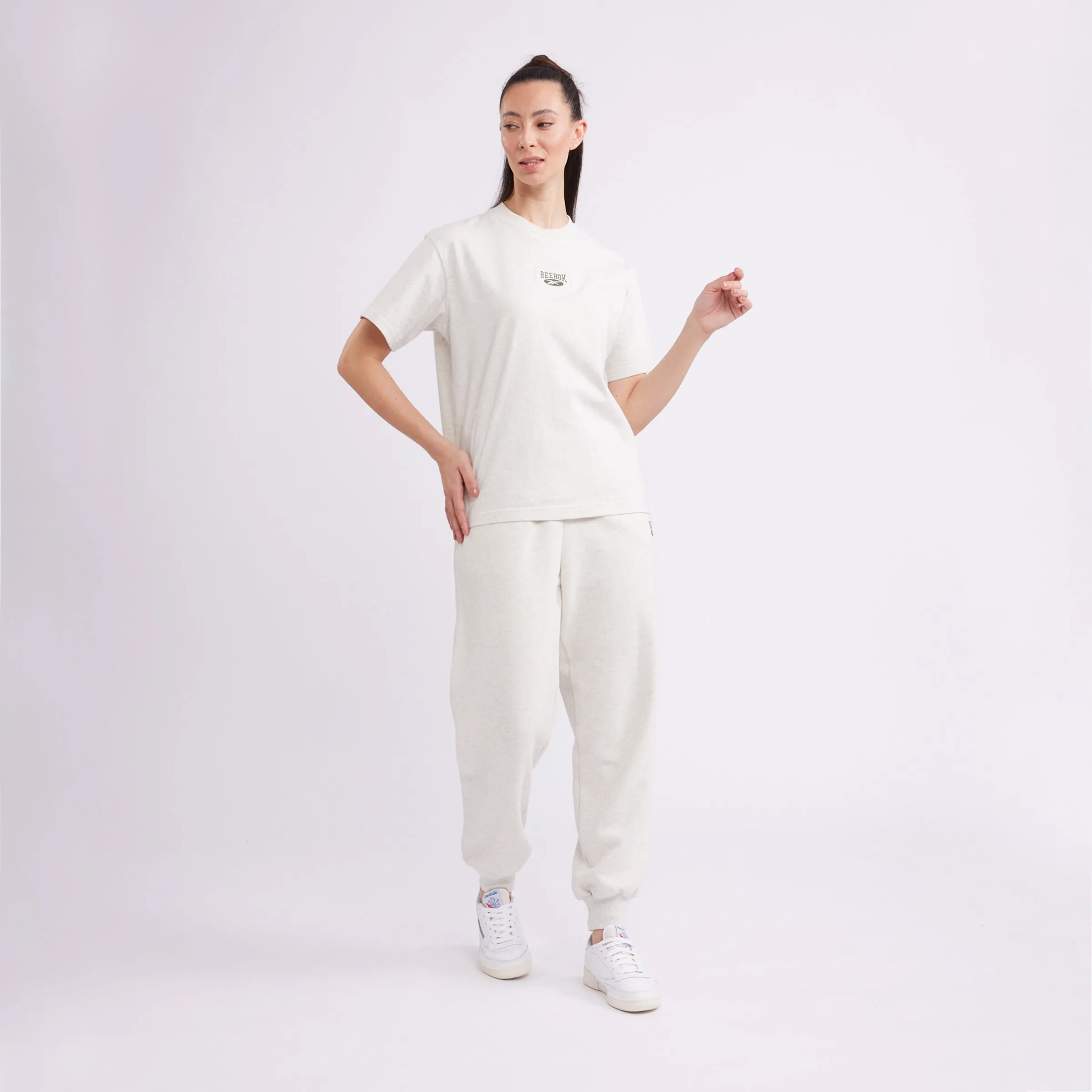 Classics Relaxed Fit Tee Chalk Mel