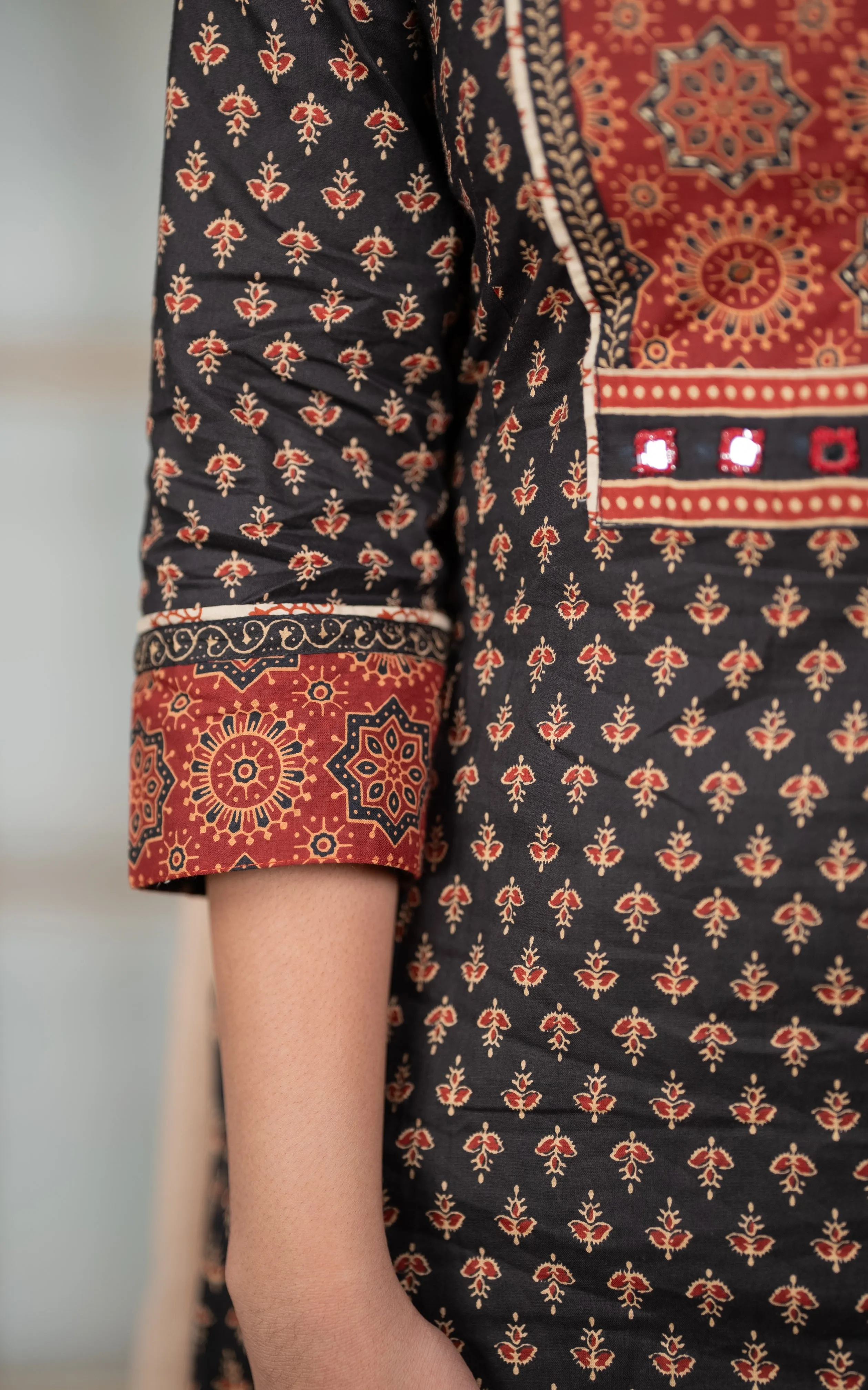 Gandha (Kurti Pant Dupatta)