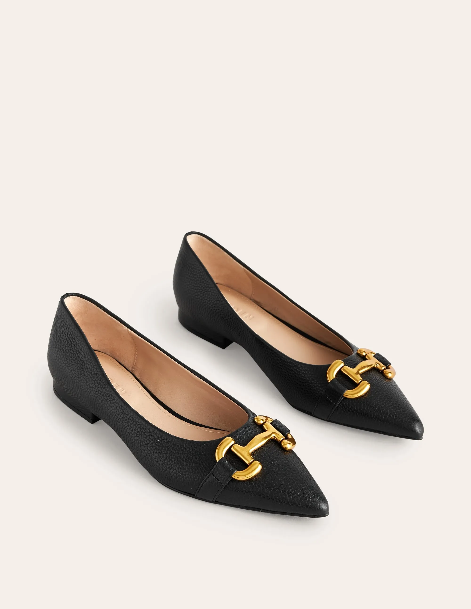 Iris Snaffle Ballet Flat-Black
