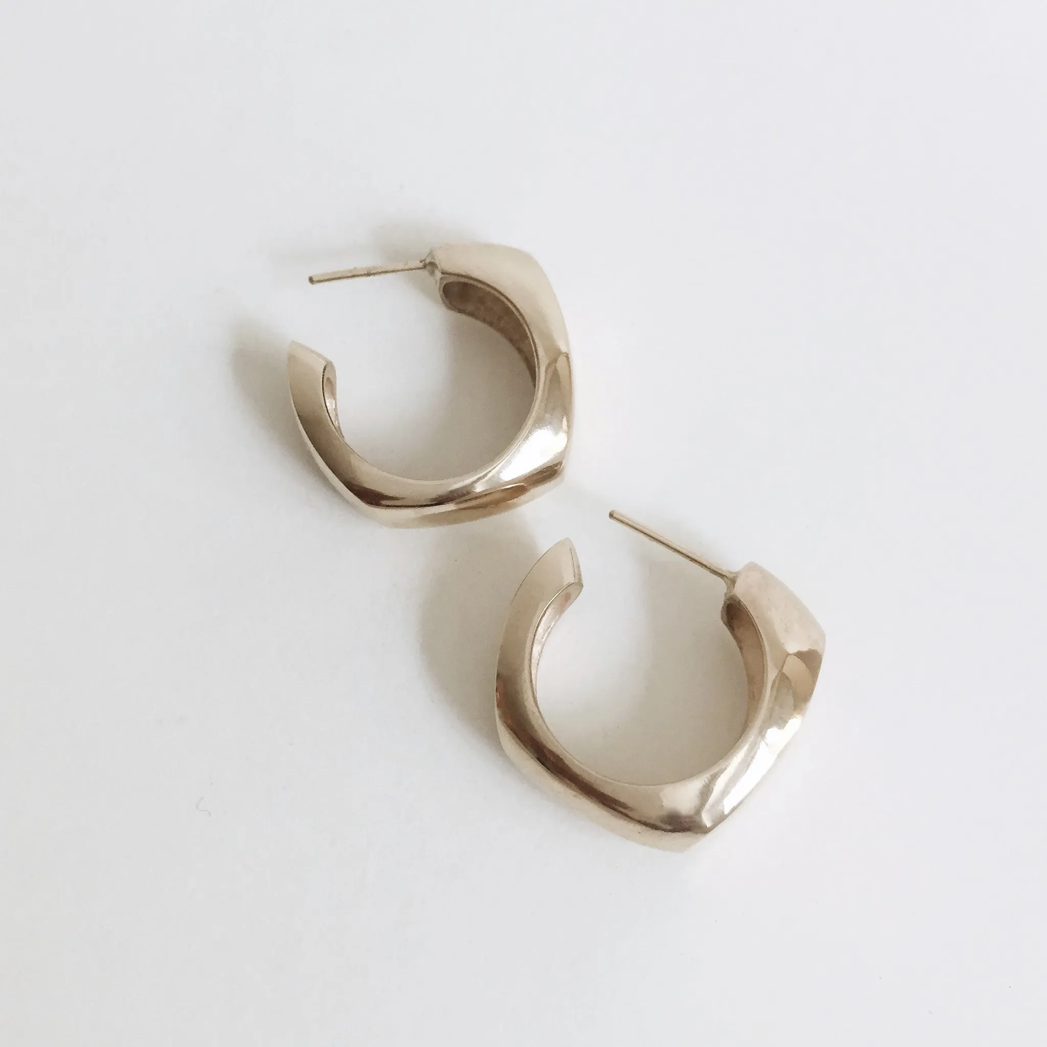 Matina Hoop No. 2